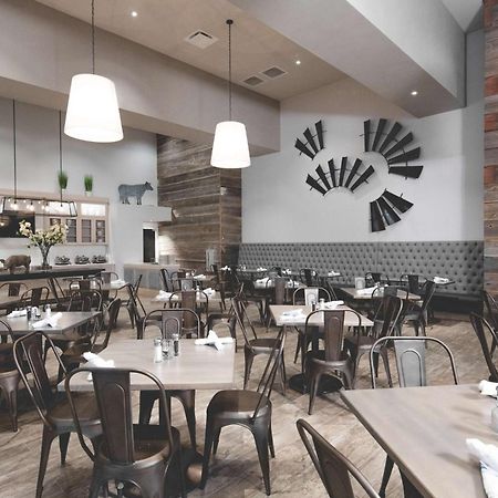 Hotel Renovo Des Moines Urbandale,Tapestry Collection Hilton Luaran gambar
