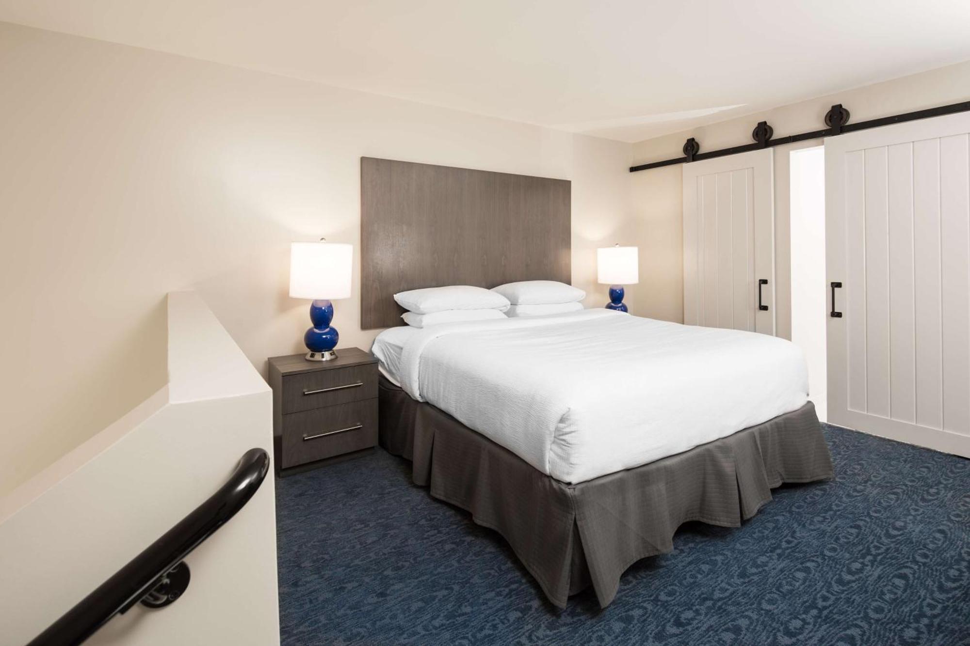 Hotel Renovo Des Moines Urbandale,Tapestry Collection Hilton Luaran gambar